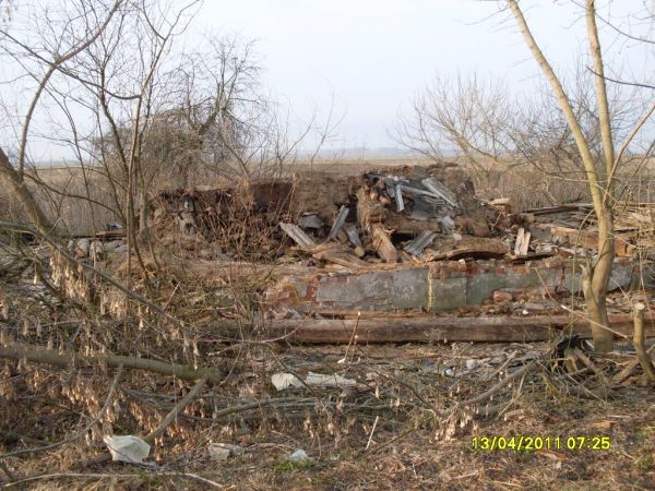  Kovaka, village (Vuhłoŭski rural council). здесь был дом семьи<br>Сидоренко Исака Яковлевича <br>фото от 13.04.2011 года