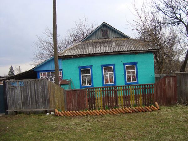  Kovaka, village (Vuhłoŭski rural council). дом семьи<br>1. Романюк Станислава Игнотовича<br>2. Ермоленко Владимира  Георгиевича