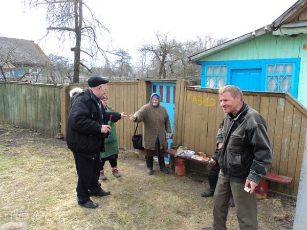  Kovaka, village (Vuhłoŭski rural council). напротив дома семьи<br>Денисенко Адама Адамовича