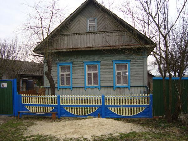  Kovaka, village (Vuhłoŭski rural council). дом семьи:<br>1. Шинкоренко Василия Гавриловича<br>2. Стрибук Ивана Захарьевича<br>3. Вус Николая Ивановича