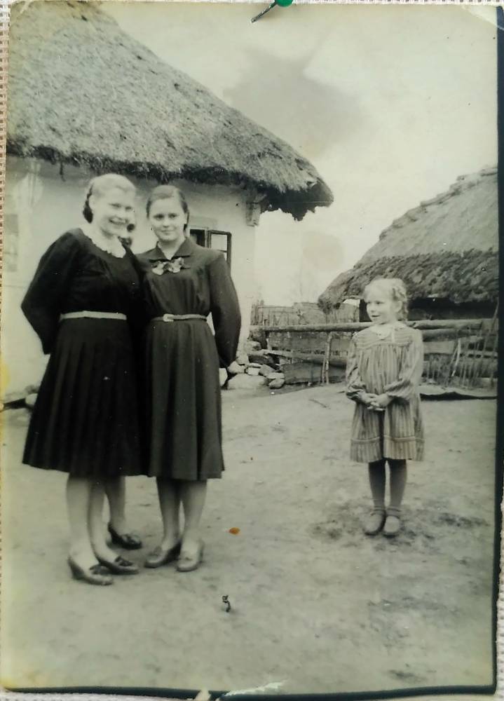  Odelsk, agromiasteczko   (Odelsk sielsowiet  ). Кондрусевич Галина и Голомбевская Казимира