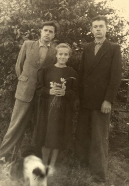  Sojczyno, chutor   (Jazno sielsowiet  ). 1956г. Сойчино. Мяделец Павел Иванович, Лабунович Вера Антоновна, Урбан Герман Мелентьевич.