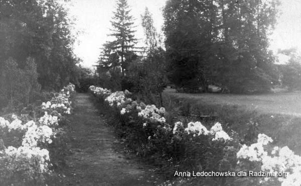  Кунцаўшчына, фальварак (Клецк вясковая гміна). Fragment ogrodu. Foto 1936-37r.