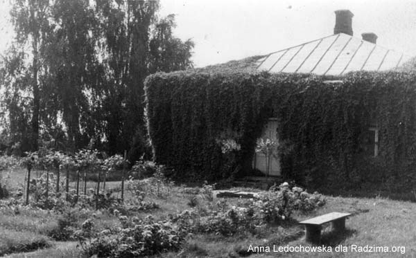  Кунцаўшчына, фальварак (Клецк вясковая гміна). Dwór Wojniłłowiczów. Widok od strony ogrodu. Foto 1936-37r.