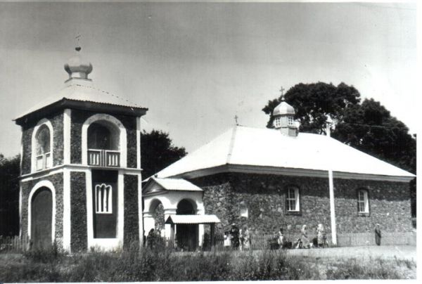  Hawinowicze, agromiasteczko   (Podgorna sielsowiet  ). Cerkiew parafialna św. Antoniego we wsi Hawinowicze, zbudowana w 1817 r. Parafia obejmuje wsie Hawinowicze (obecnie Podhorna), Jażony, Dobry Bór, Tartaczek, Kołbowicze.