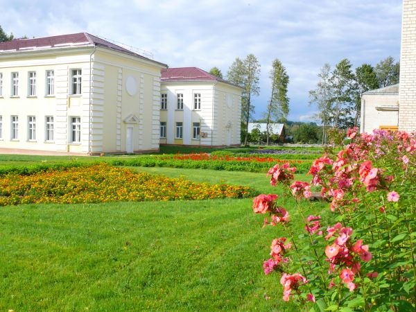  Валеўка, аграгарадок (Валеўскі сельсавет). Валевская школа
