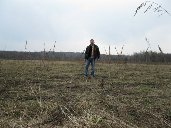  Нерядовка, вёска (Краснапольская воласць). 2010 год, когдато засеваемые поля пустуют.