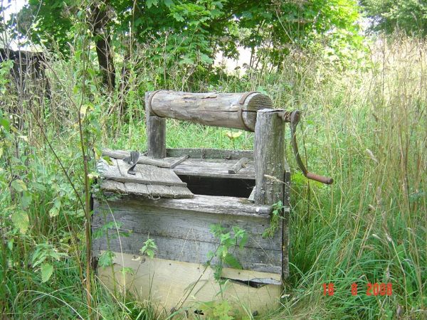  Zabieliszki, village (Dziewieniszki rural commune). studnia po mojej babci